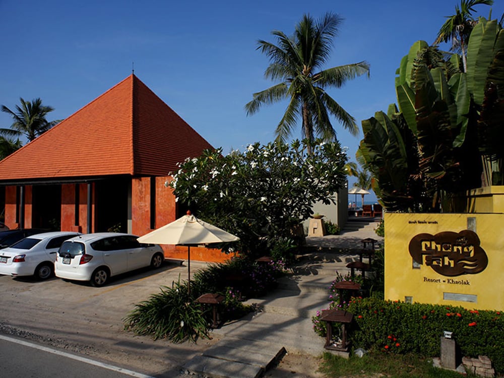 Chongfah Beach Resort Khao Lak 54/62