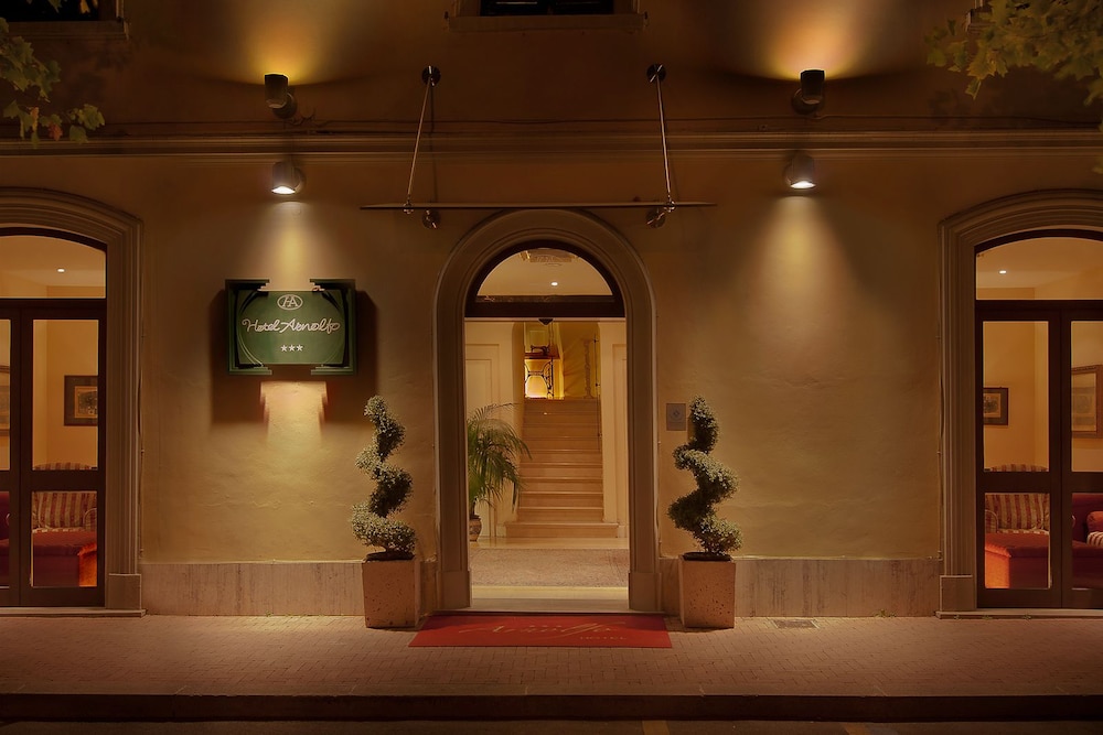 Hotel Arnolfo Aqua Laetitia Spa And Beauty 10/26