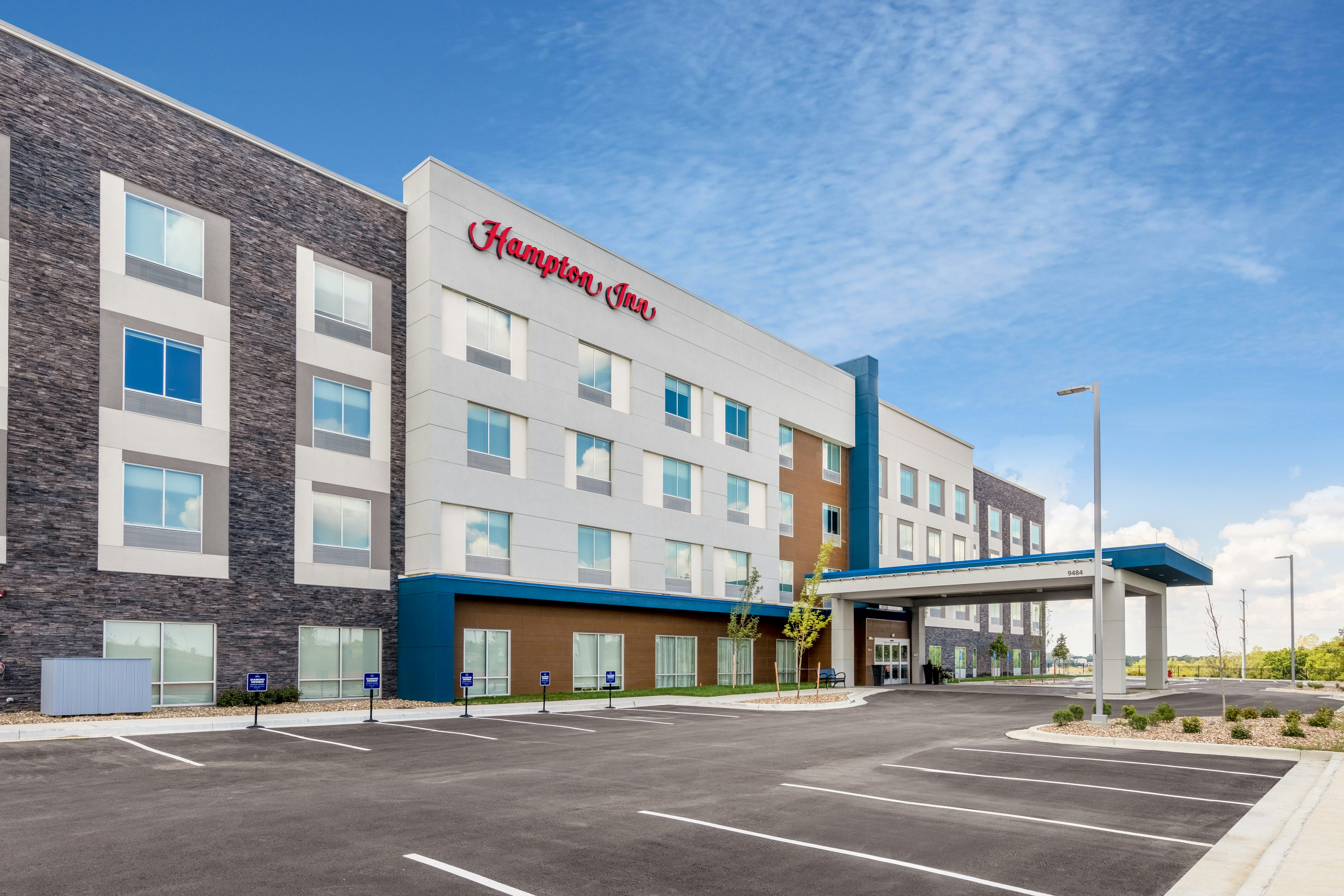 Hampton Inn Kansas City Southeast, MO 18/21