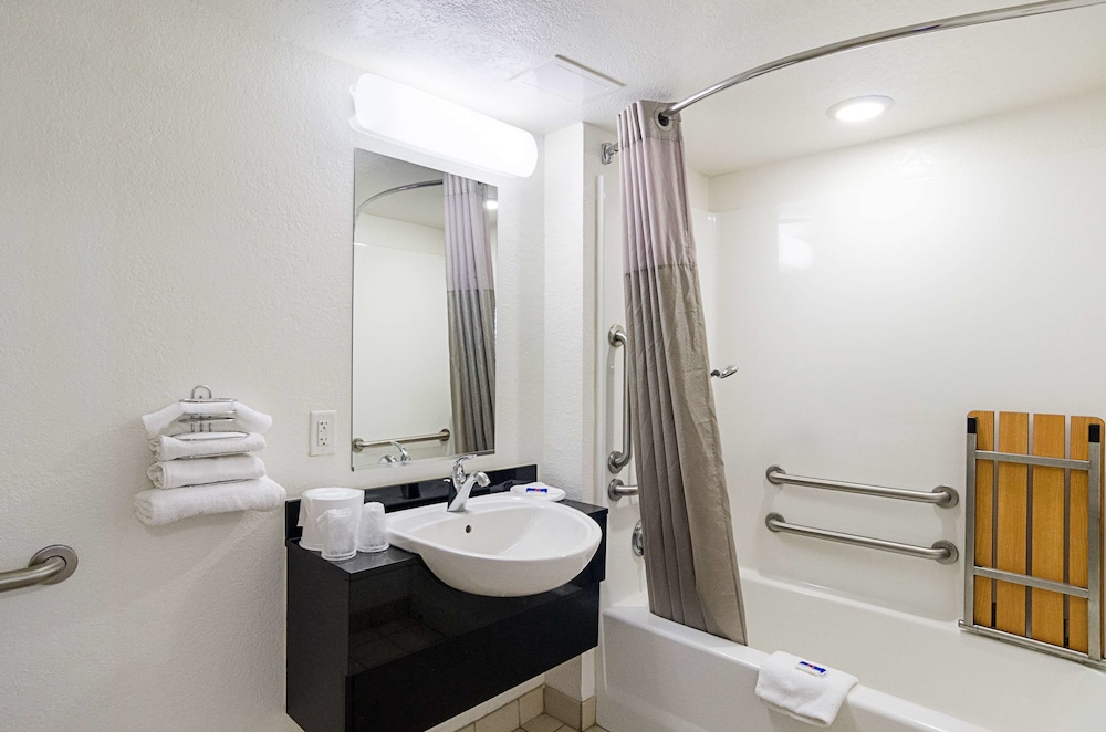 Motel6 Denver, CO – Downtown 34/58