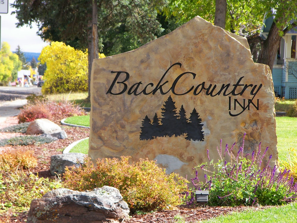 Backcountry Inn 20/24