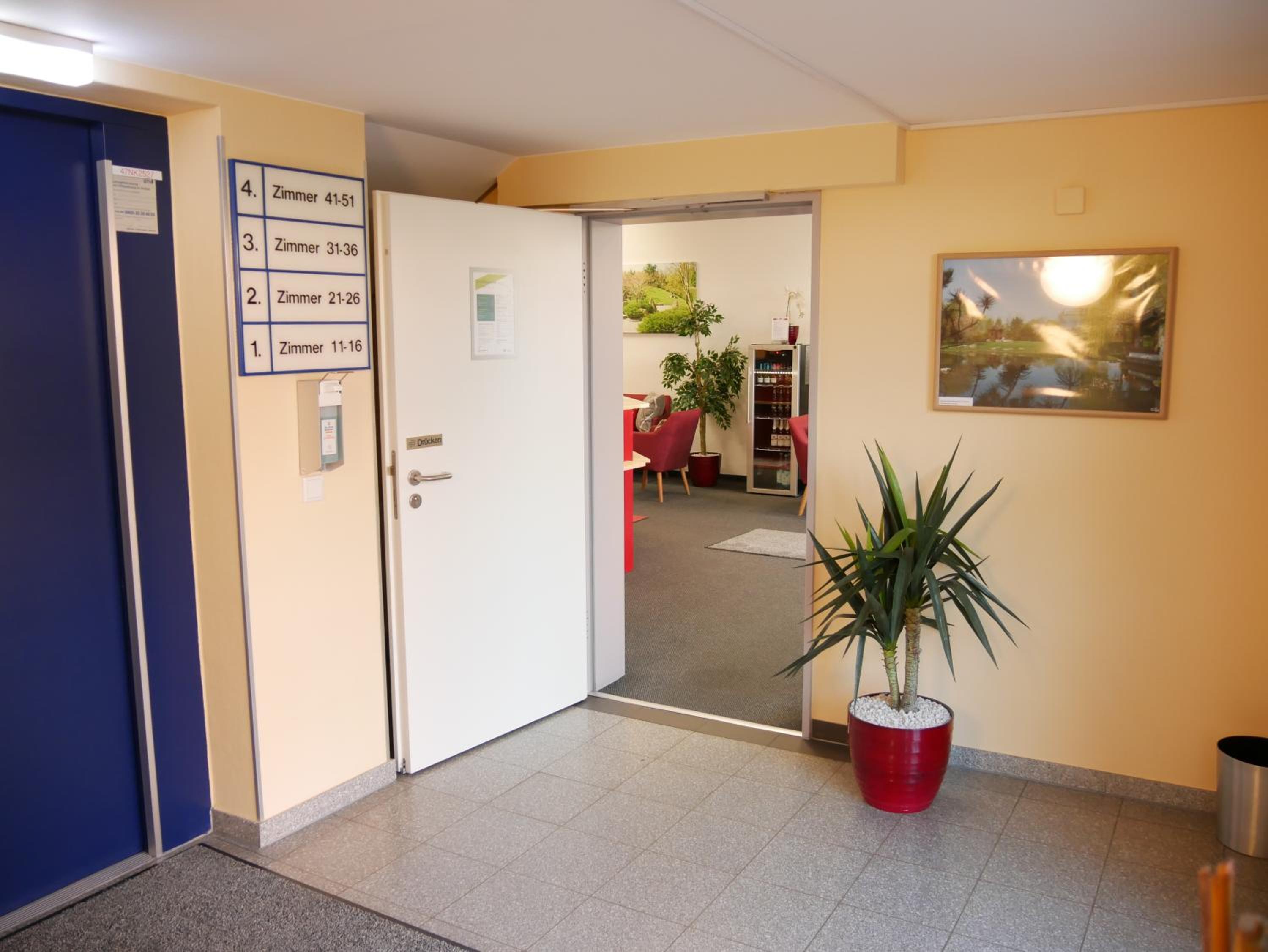 Parkhotel Marzahn 9/50