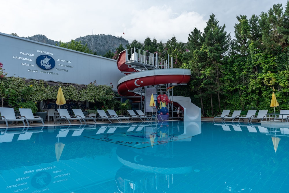 Grand Viking Hotel 43/50