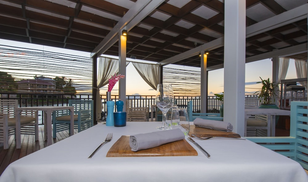 Fishermans Cove Resort 49/71
