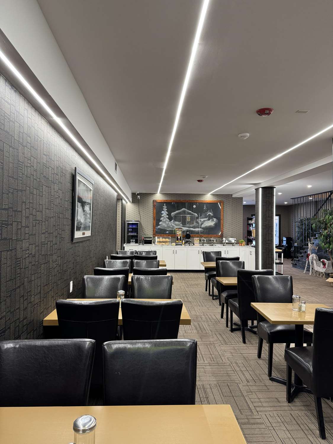 Big Bird Inn Wawa, SureStay Collection by Best Western 12/12