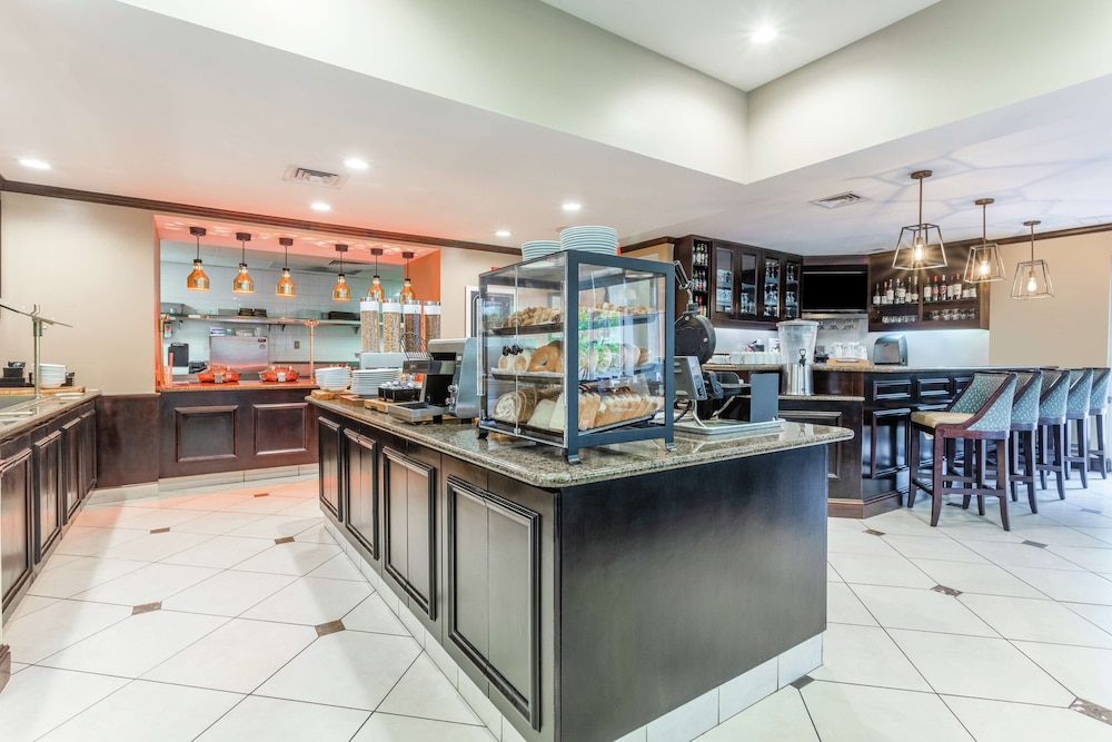 Hilton Garden Inn Albany SUNY Area 35/60