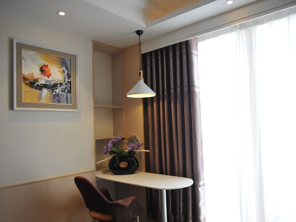 The Bazaar Hotel Bangkok 58/77
