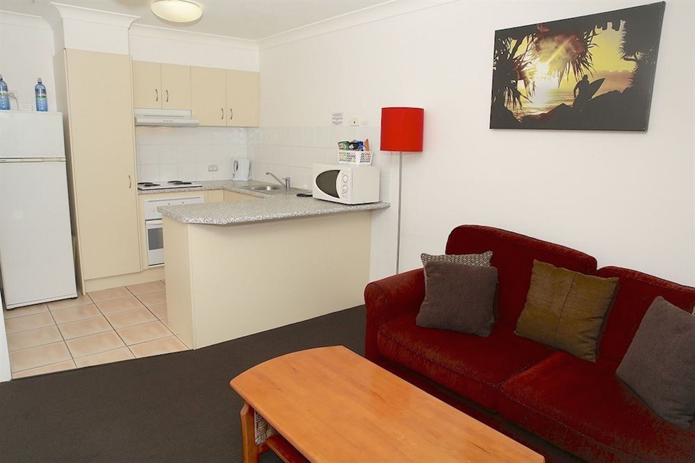 Karana Palms Self Contained Apartments 8/58