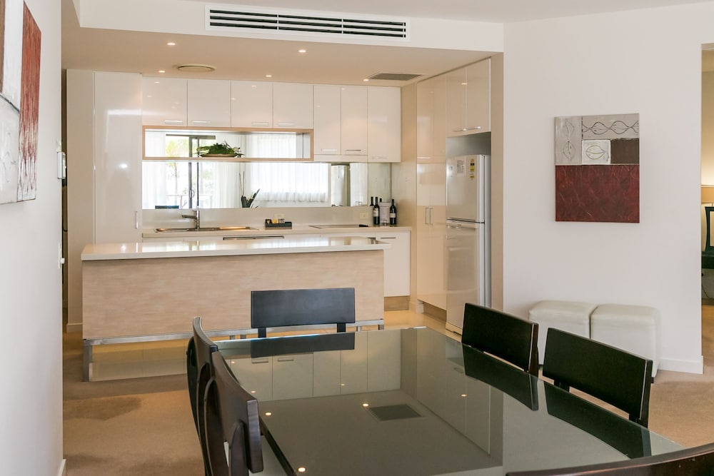 Grand Mercure Allegra Hervey Bay 50/74