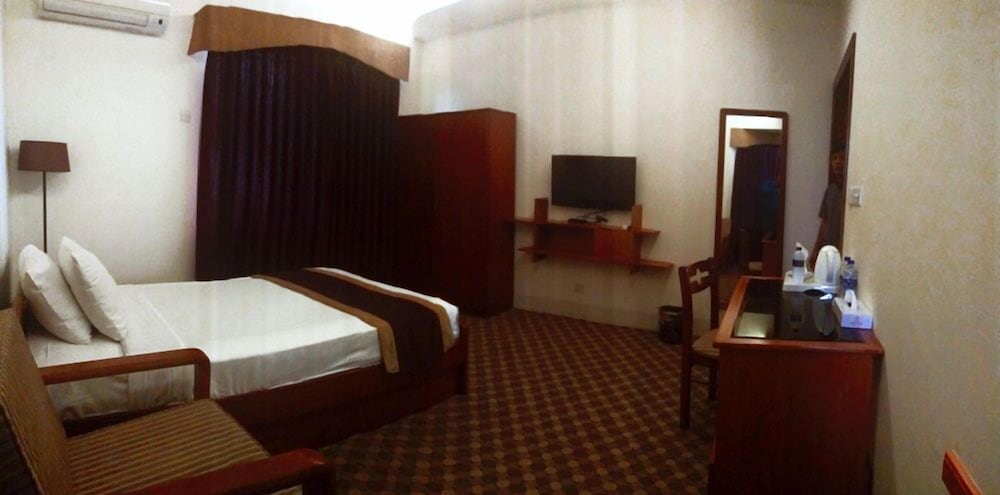 HOTEL ROSE WOOD RESIDENCE 7/16