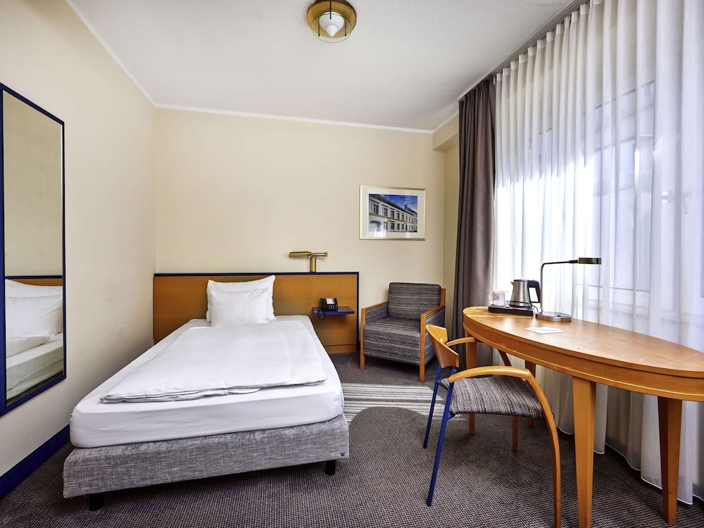 Mercure Hotel Dusseldorf City Center 13/48