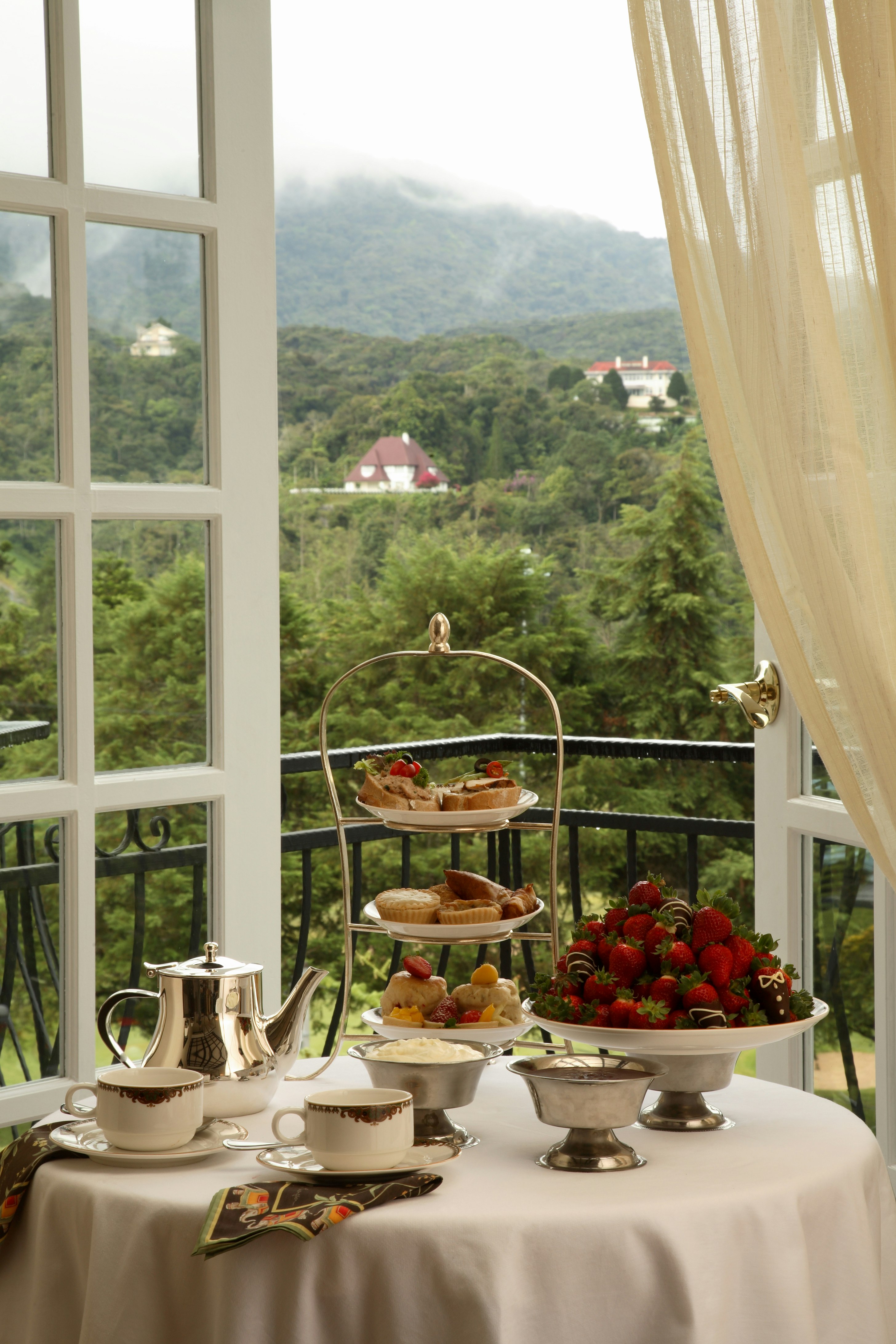 CAMERON HIGHLANDS RESORT 63/74