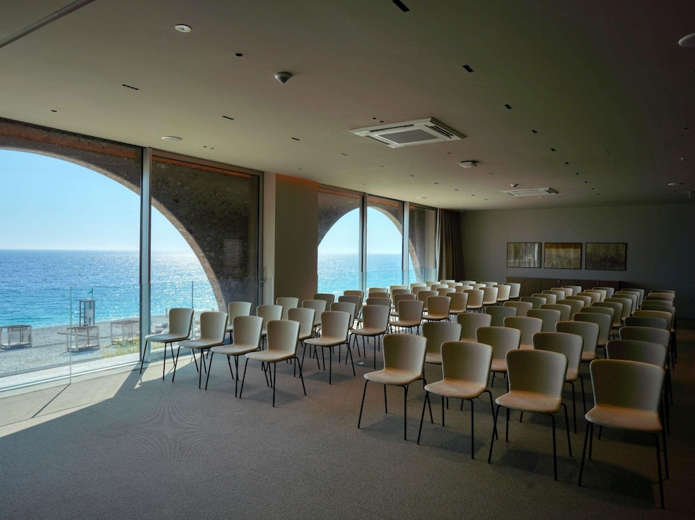 Green Coast Hotel MGallery Collection 52/58