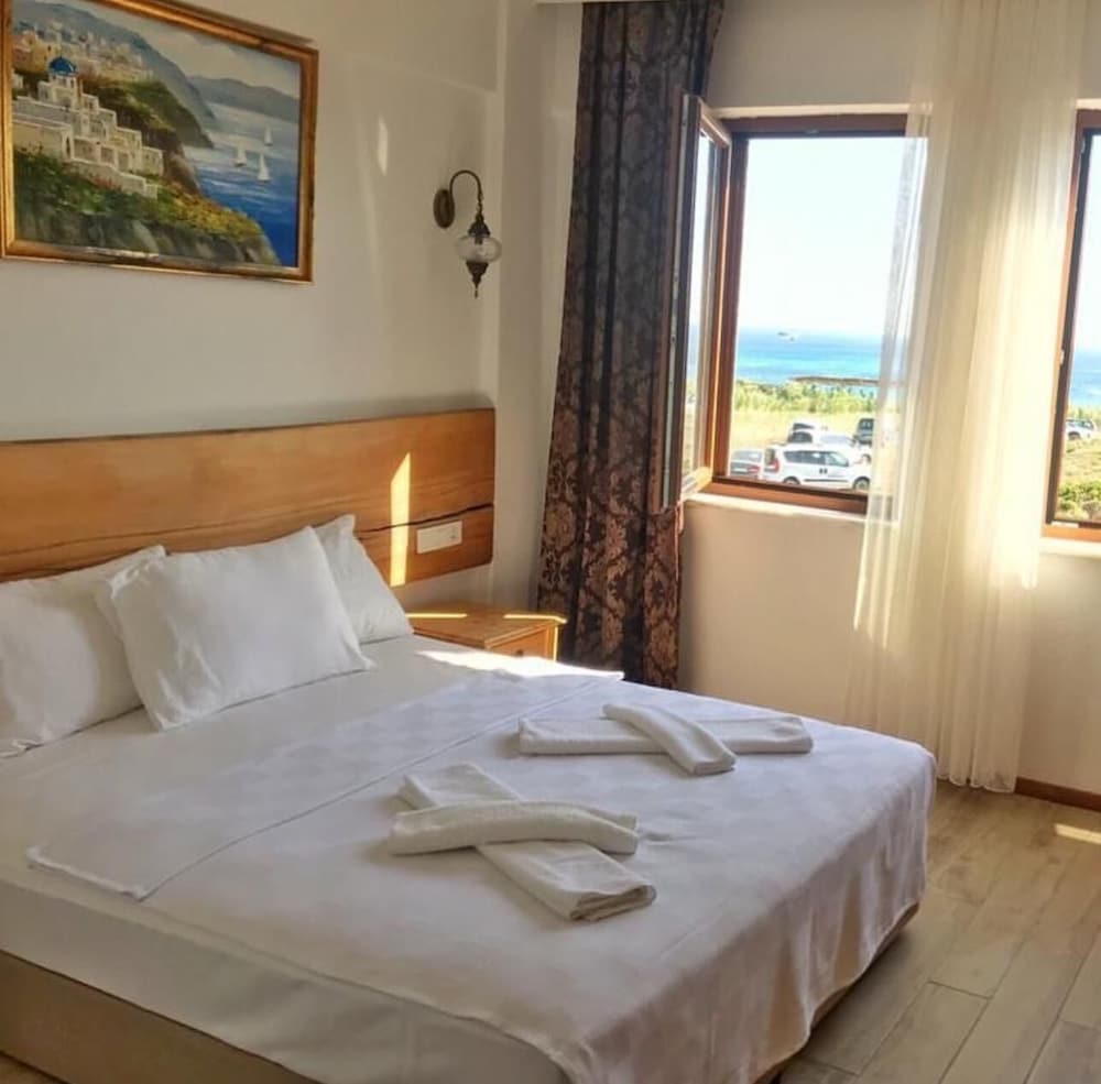 Sukha Inn Otel & Beach 3/50