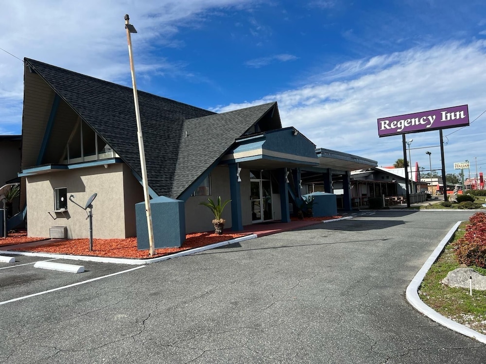 Regency Inn 45/55