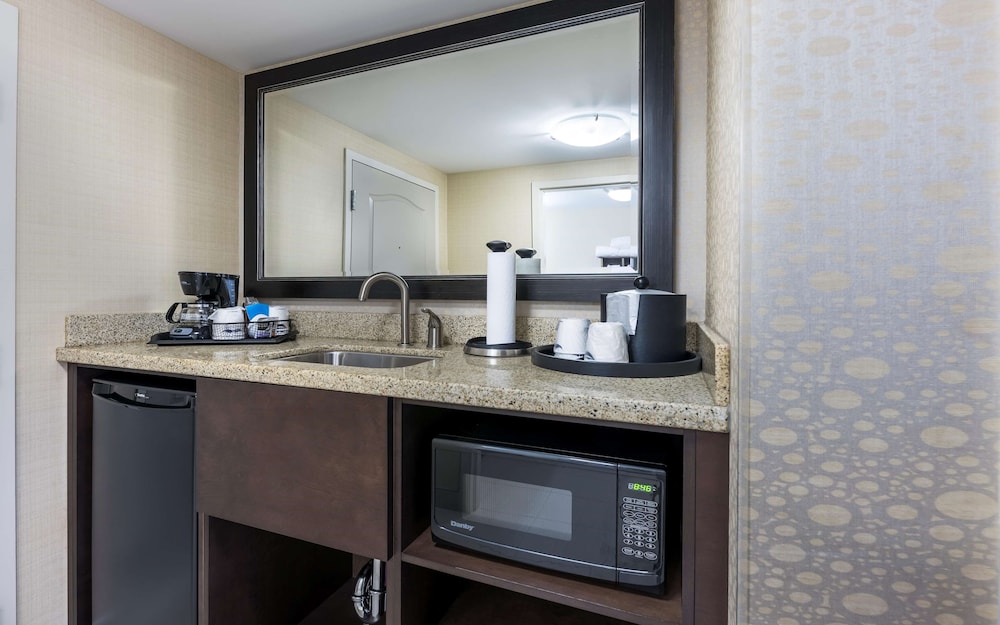 Hampton Inn By Hilton Sydney Nova Scotia 40/42