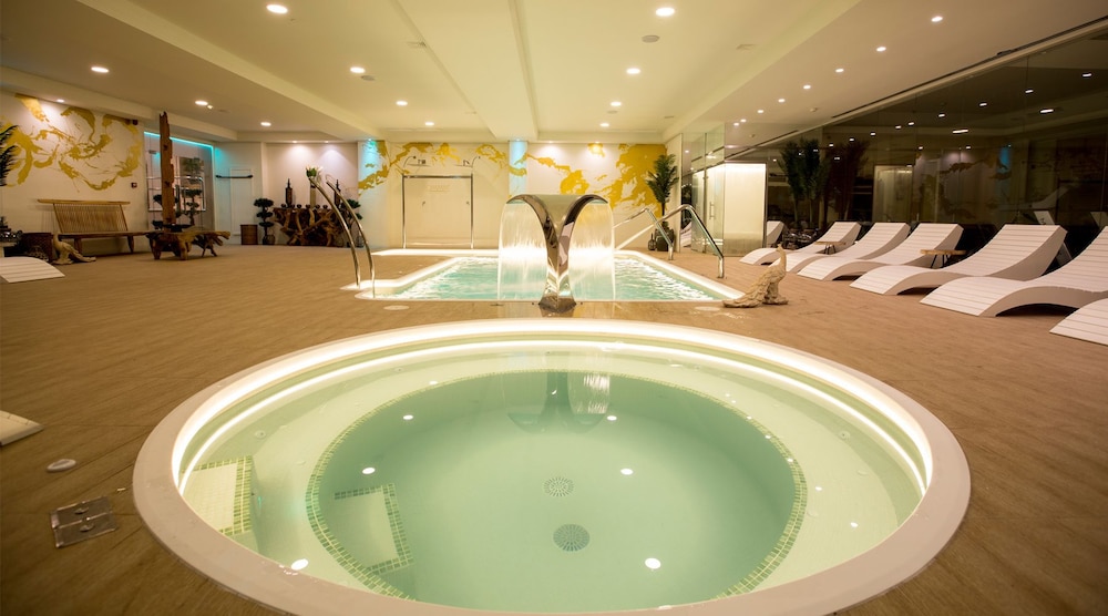 On Hotels Oceanfront Adults Designed 22/50