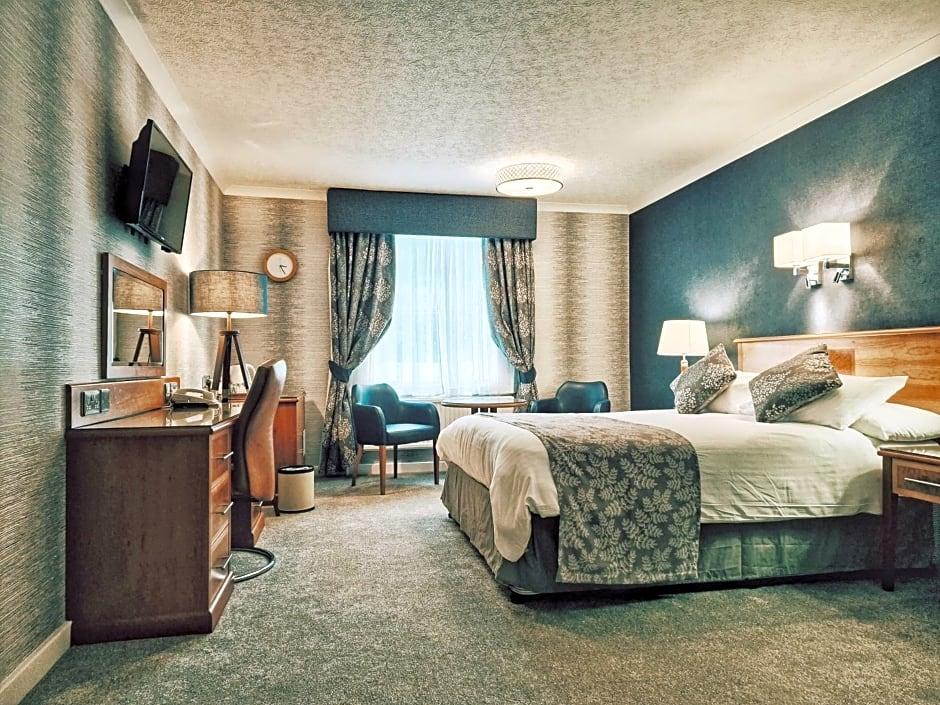 Executive, Pavilion, Twin Beds