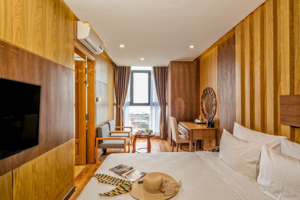 2 BEDROOMS, SUITE, SEA VIEW, BATHTUB