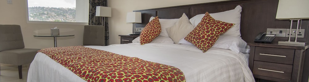 New Brookfields Hotel 12/43