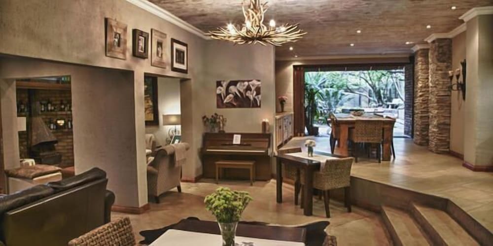 Zebrina Guest House 21/50