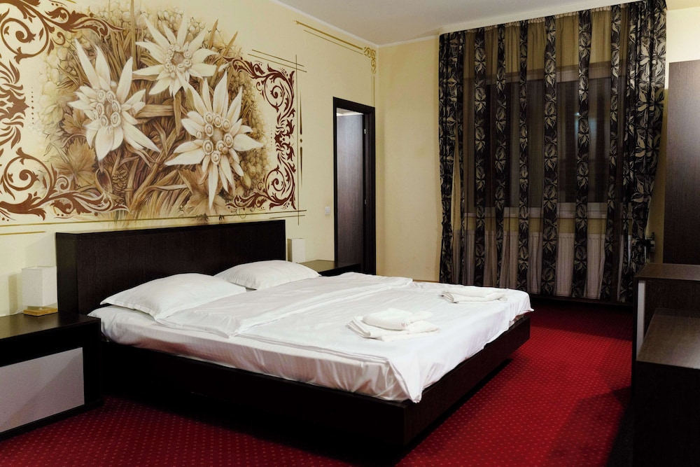 BASIC, DOUBLE BED