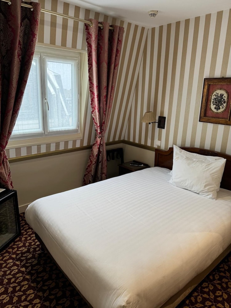 غرفة كلاسيكية مفردة بسرير كوين، Hotel Belfast 2/2