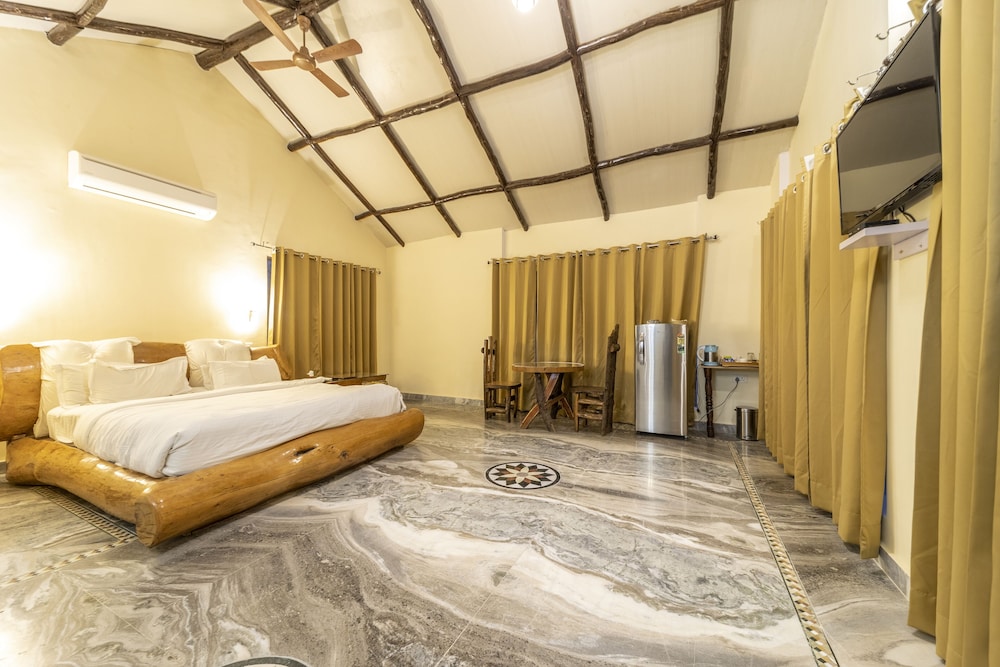 Lohagarh Fort Resort 31/91