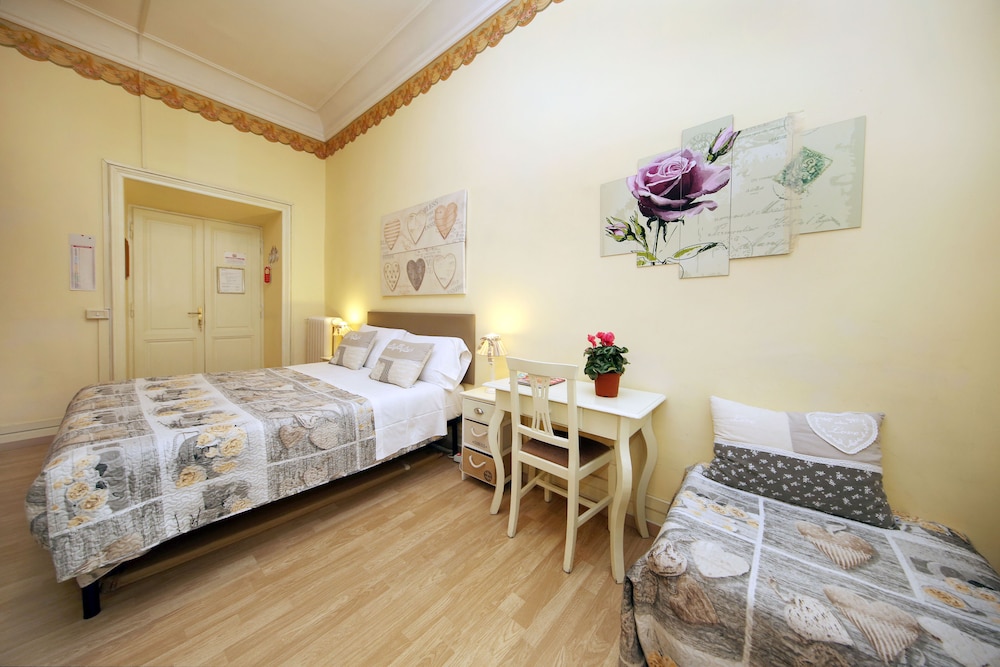 Tibullo Guesthouse 35/72
