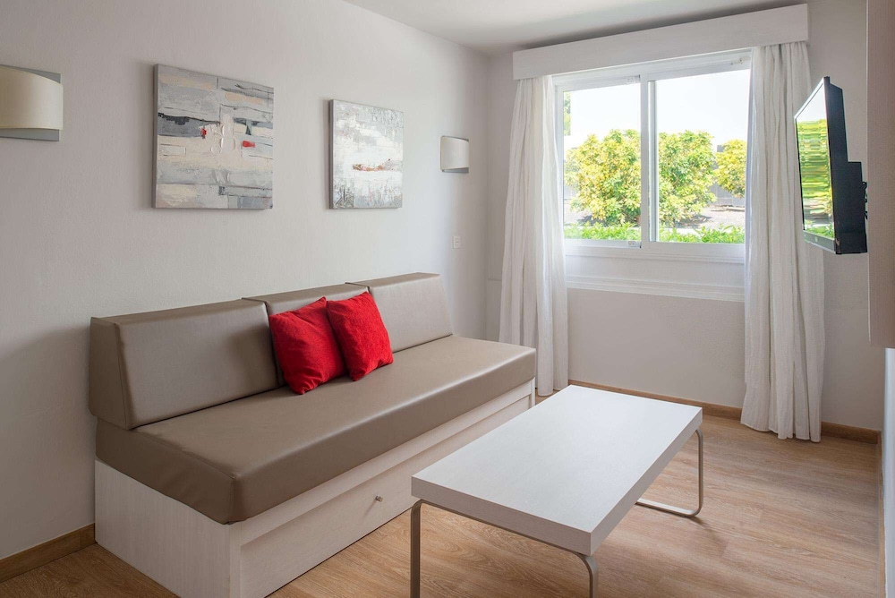 Aequora Lanzarote Suites 48/67