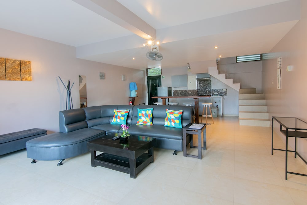 Reef Beach Resort 47/69