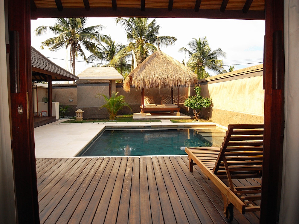 Gili Villas 8/58