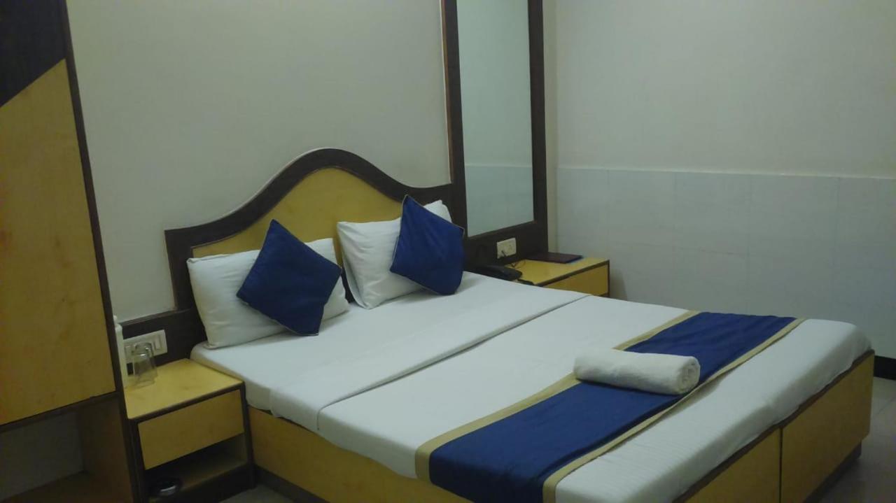 Ganga Sagari Hotel 12/20