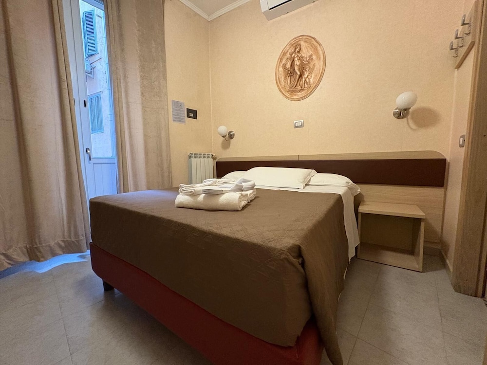 Elide Hotel 22/49