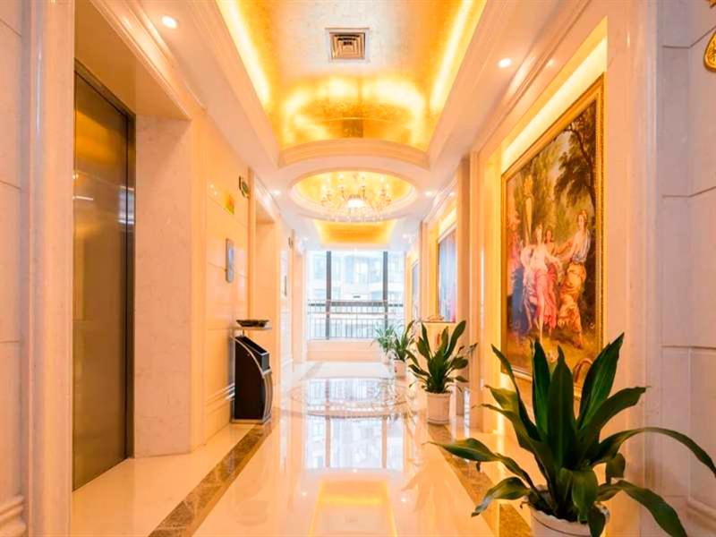 Vienna hotel Shenzhen Xiashuijing Subway Station 24/25