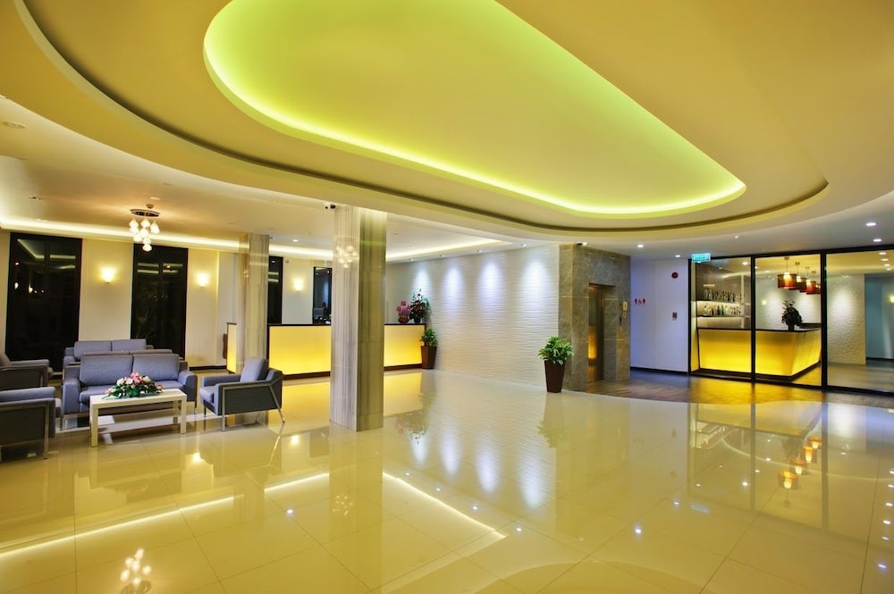 Coco View Hotel 11/67