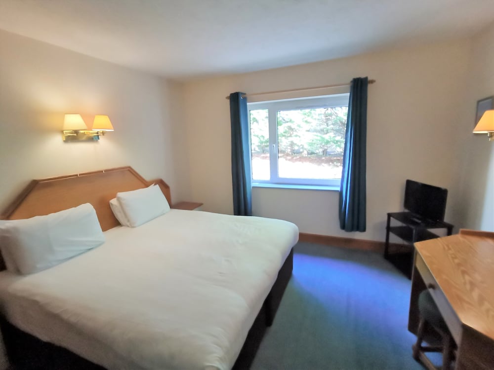 Passage House Hotel 11/26