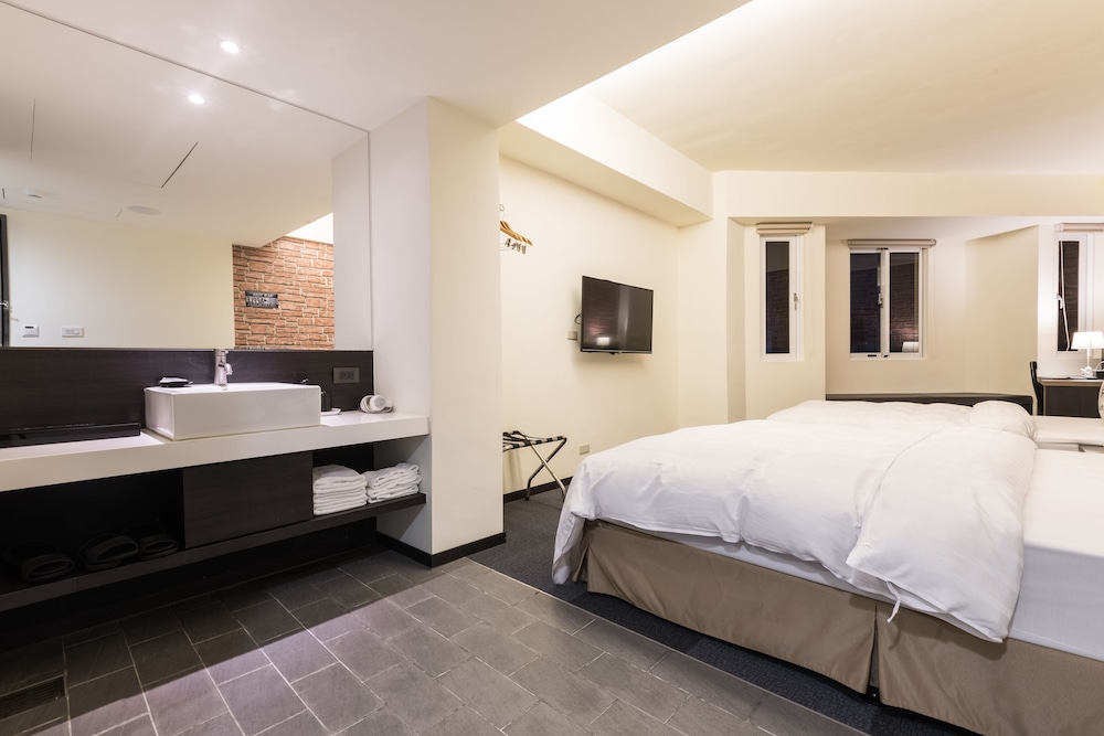 Home Rest Hotel 34/55