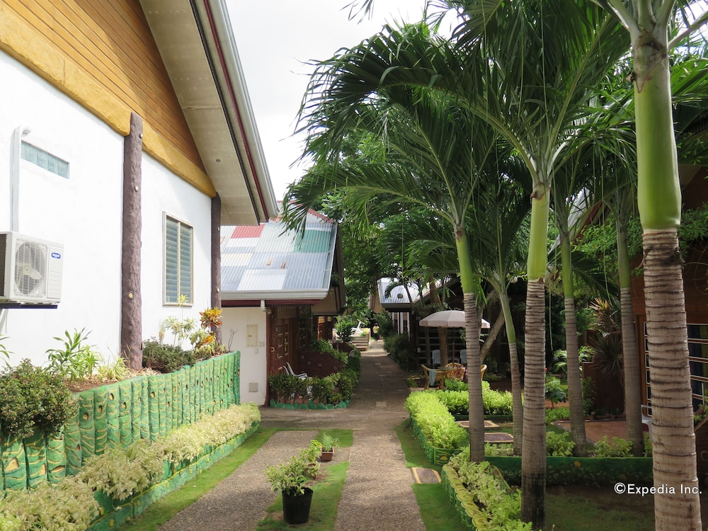 Alona Hidden Dream Resort by SMS Hospitality 45/50