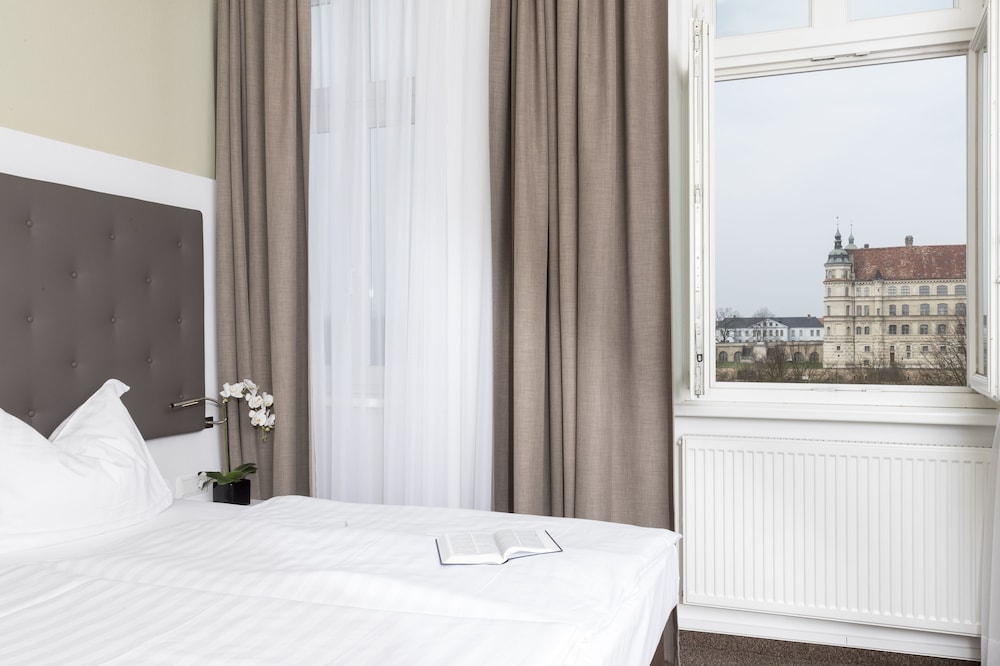 Hotel Am Schlosspark 28/71