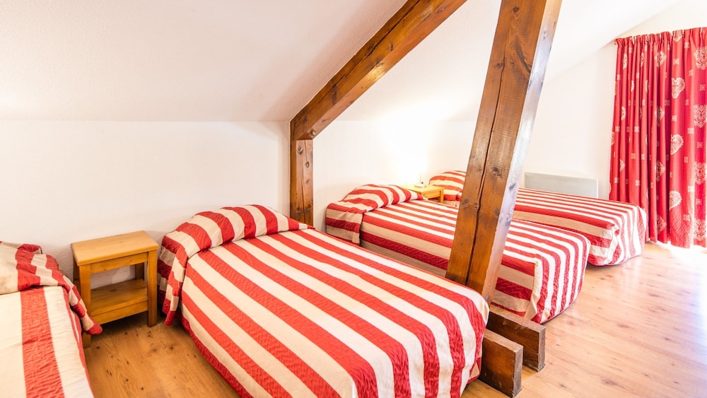 Duplex, Apartment, 4 Beds, Trundle Bed