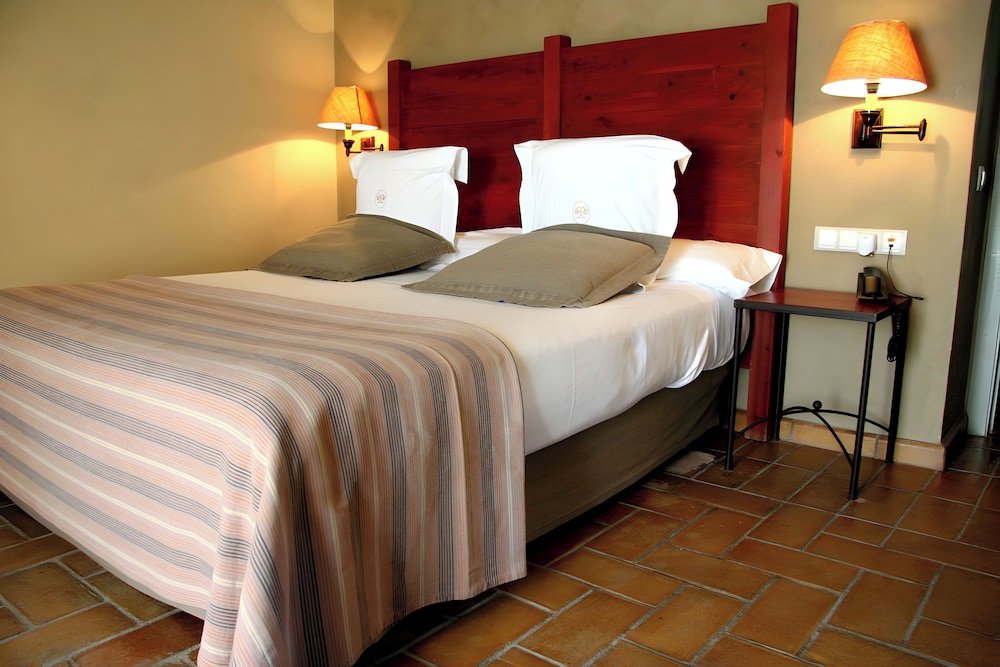 Junior Suite, Studio, Queen Bed، Hotel Mas Salvi 2/6