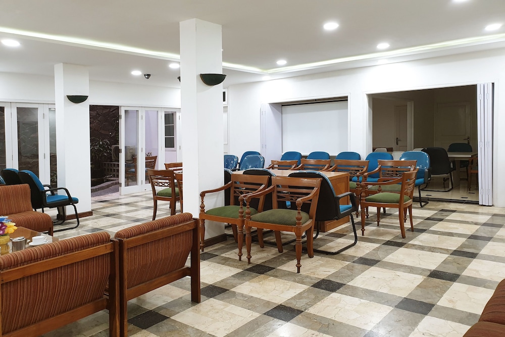 Collection O 1452 Hotel Utari 29/44