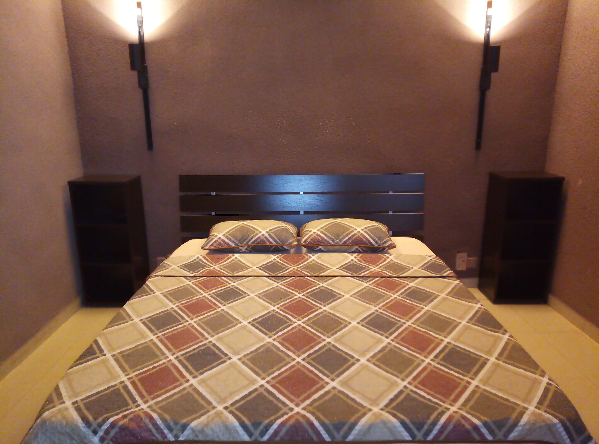 CLUB, DOUBLE BED