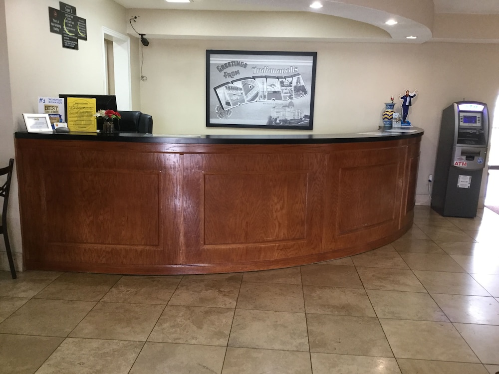 Super 8 by Wyndham Indianapolis/Emerson Ave 3/26
