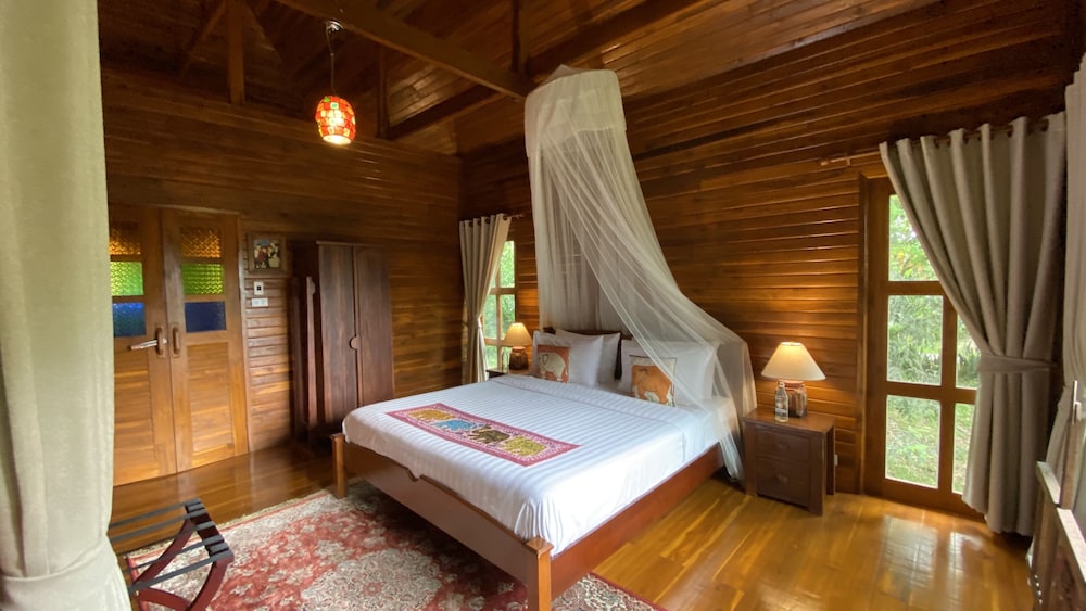 Nan Seasons Boutique Resort 20/81