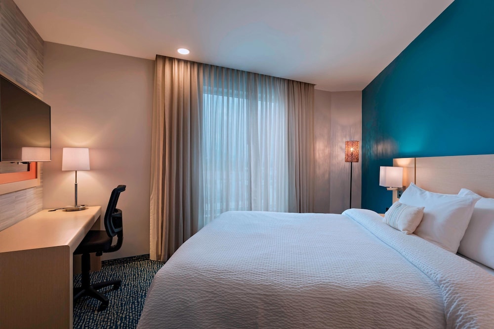 FAIRFIELD BY MARRIOTT SAN SALVADOR 9/32