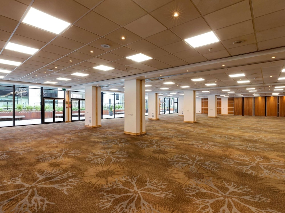 Novotel London West 44/50