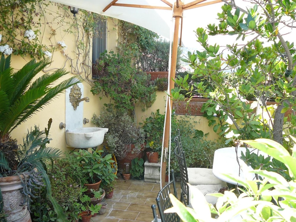 La Terrazza Dei Pelargoni B&B 21/44