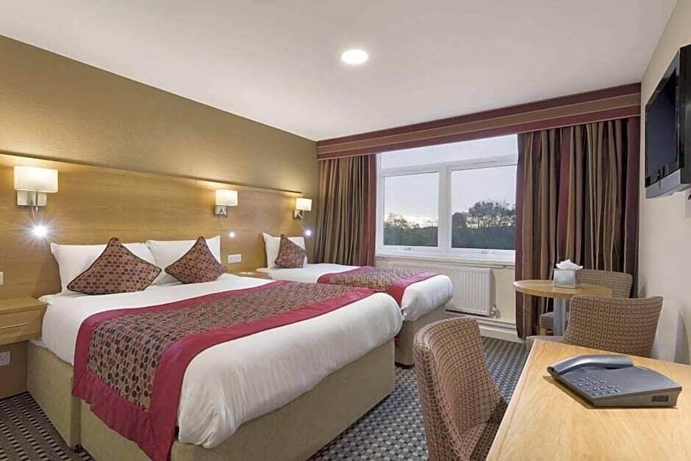 Park Hall Hotel and Spa Wolverhampton 9/64